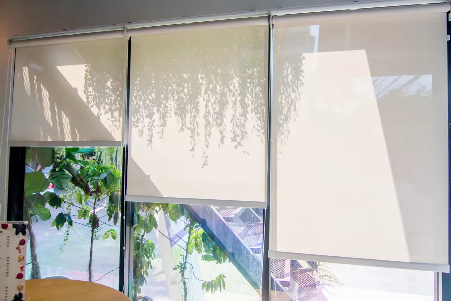 What Are Solar Shades: The Definitive Guide 